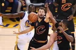 英雄联盟总决赛2025-江苏队翻盘天津队，詹姆斯统治全场的简单介绍