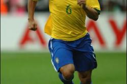 英雄联盟总决赛-博洛尼亚中卫宣布将退役结束自己的职业生涯