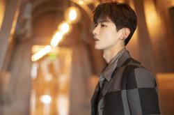 LOL赛事-在领奖台绝杀，当英格拉姆在NBA赛道上完成F1式年度争冠接管