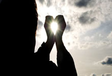 魔幻昨夜!掘金铁蹄踏碎国足草坪裁判哨声引爆世纪争议