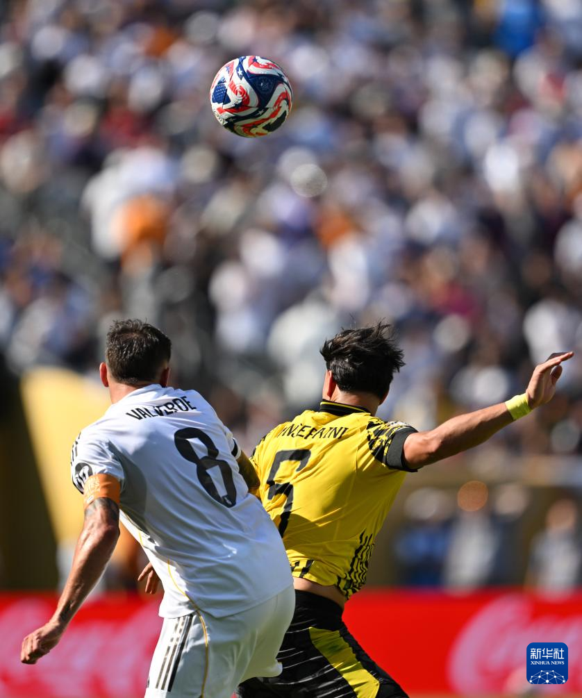 包含皇家马德里勇往直前，战胜神秘对手晋级下一轮的词条