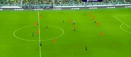 伊朗球队备战与沙特球队的激烈碰撞 伊朗球队备战与沙特球队的激烈碰撞