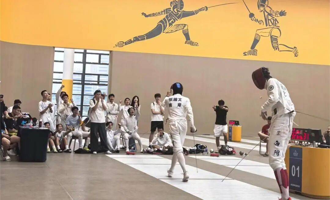 美国选手斩获击剑金牌,惊人表现 美国选手斩获击剑金牌,惊人表现