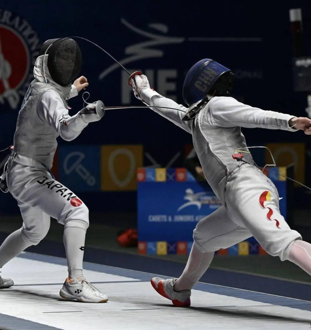 美国选手斩获击剑金牌,惊人表现 美国选手斩获击剑金牌,惊人表现