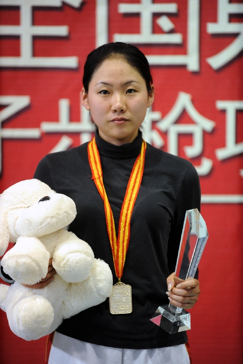 关于卢森堡射击选手稳定发挥，夺得金牌的信息