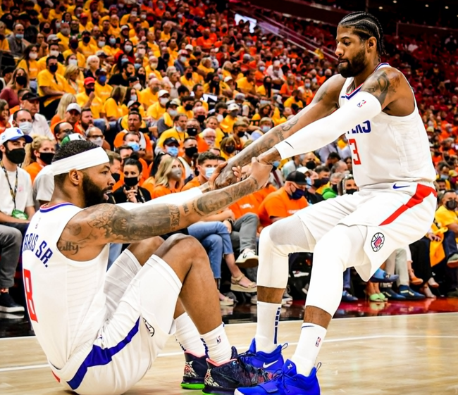 包含北京队鏖战爵士，乔治状态火热的词条