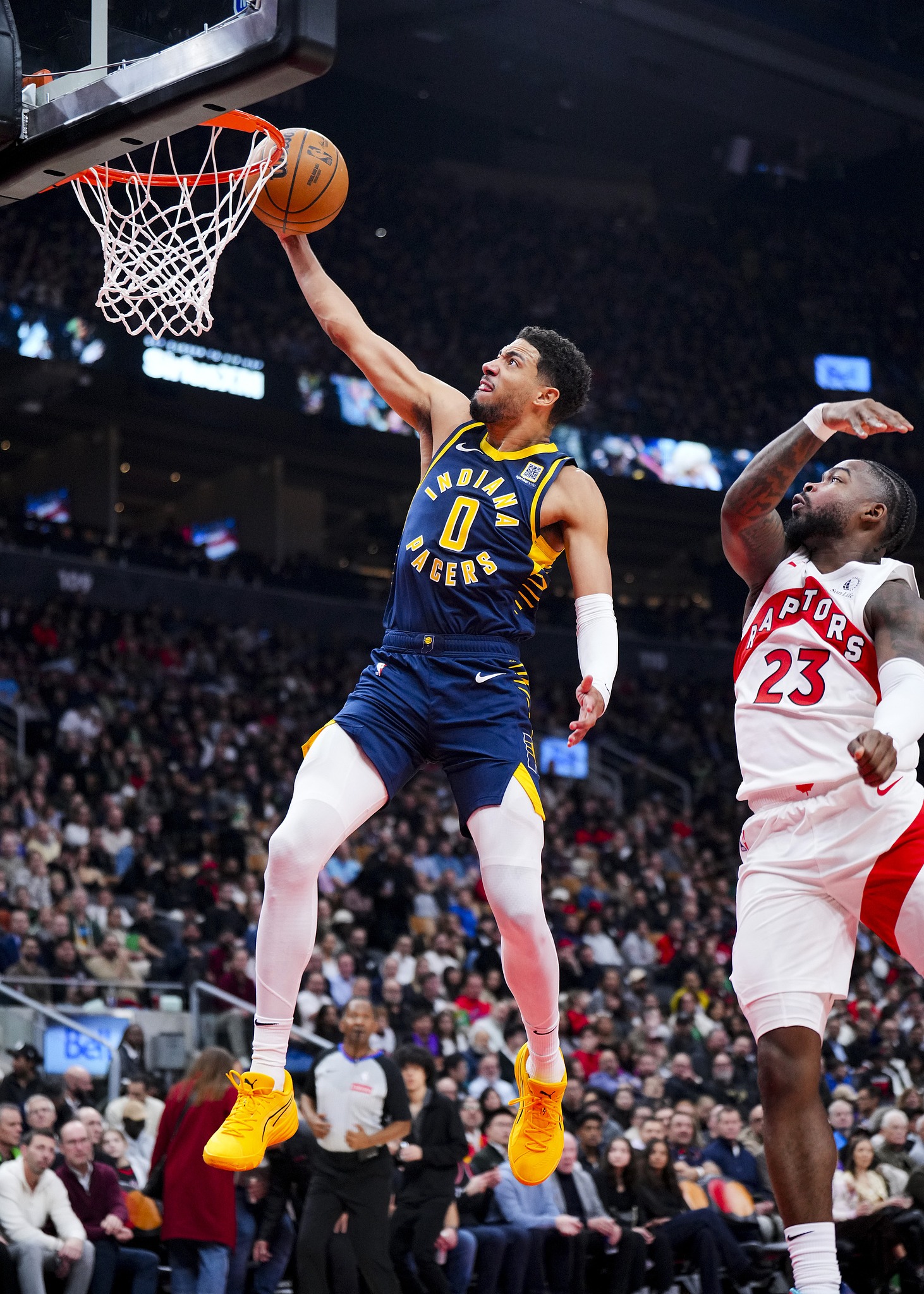 猛龙轻取独行侠，乔治点燃赛场