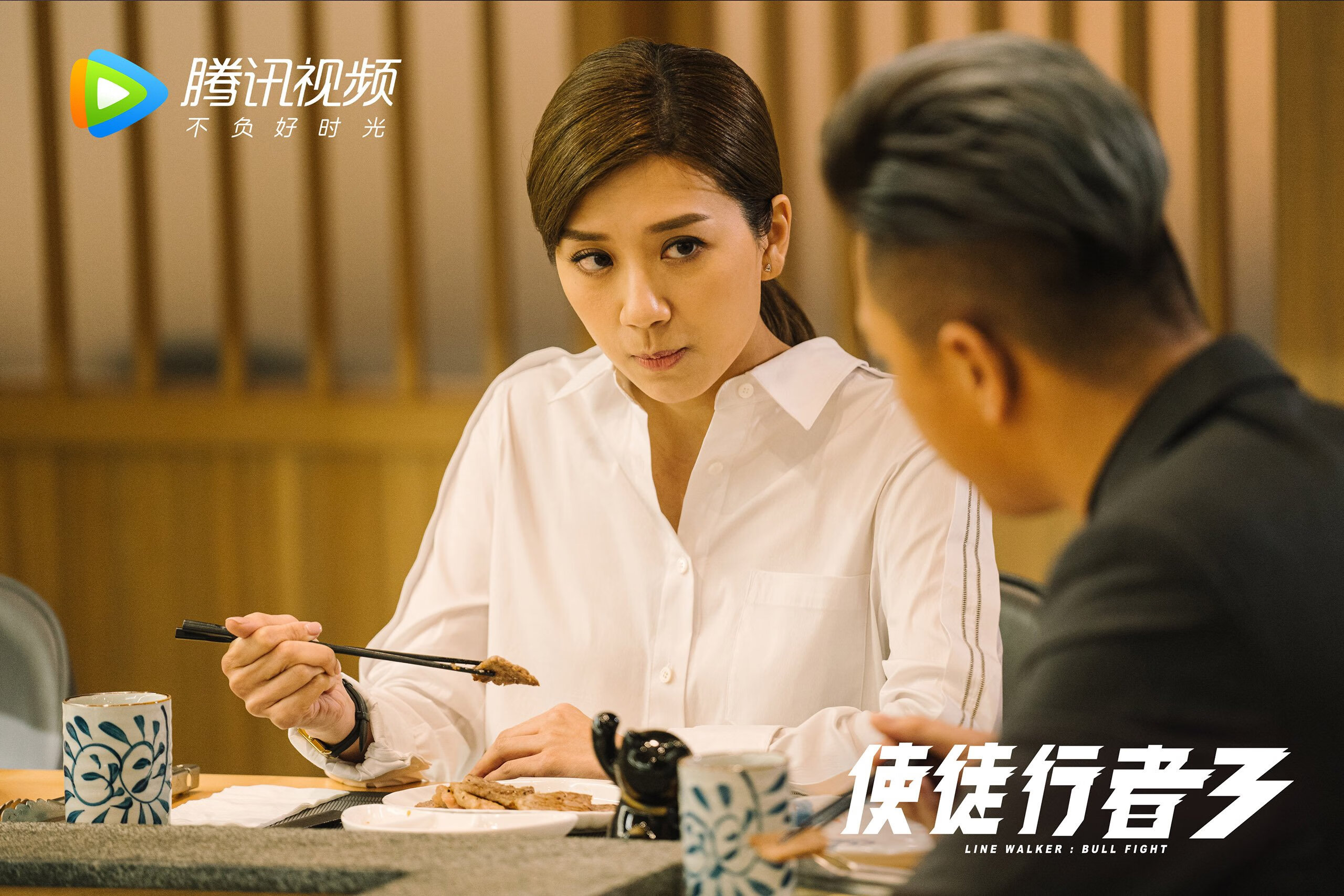 星空对话戈壁风暴,当76人撞上天山雪豹,一场史诗级篮球实验