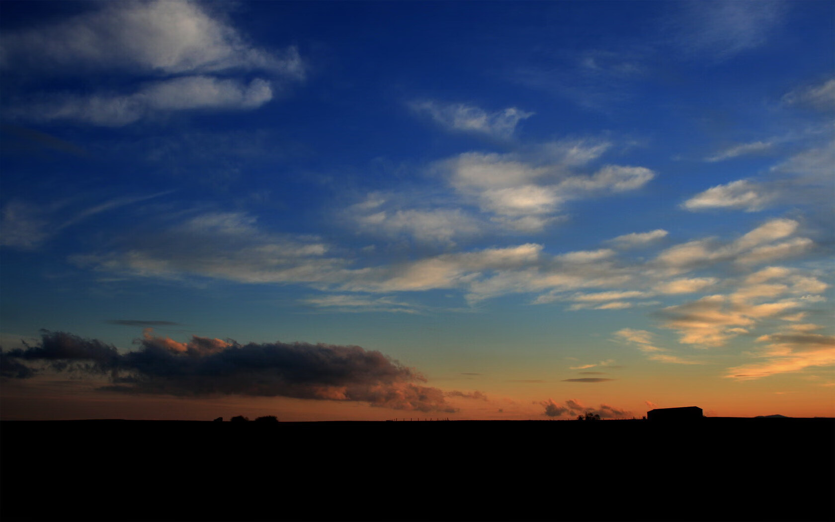 终场前的雷鸣，当欧冠之夜映照篮球史诗