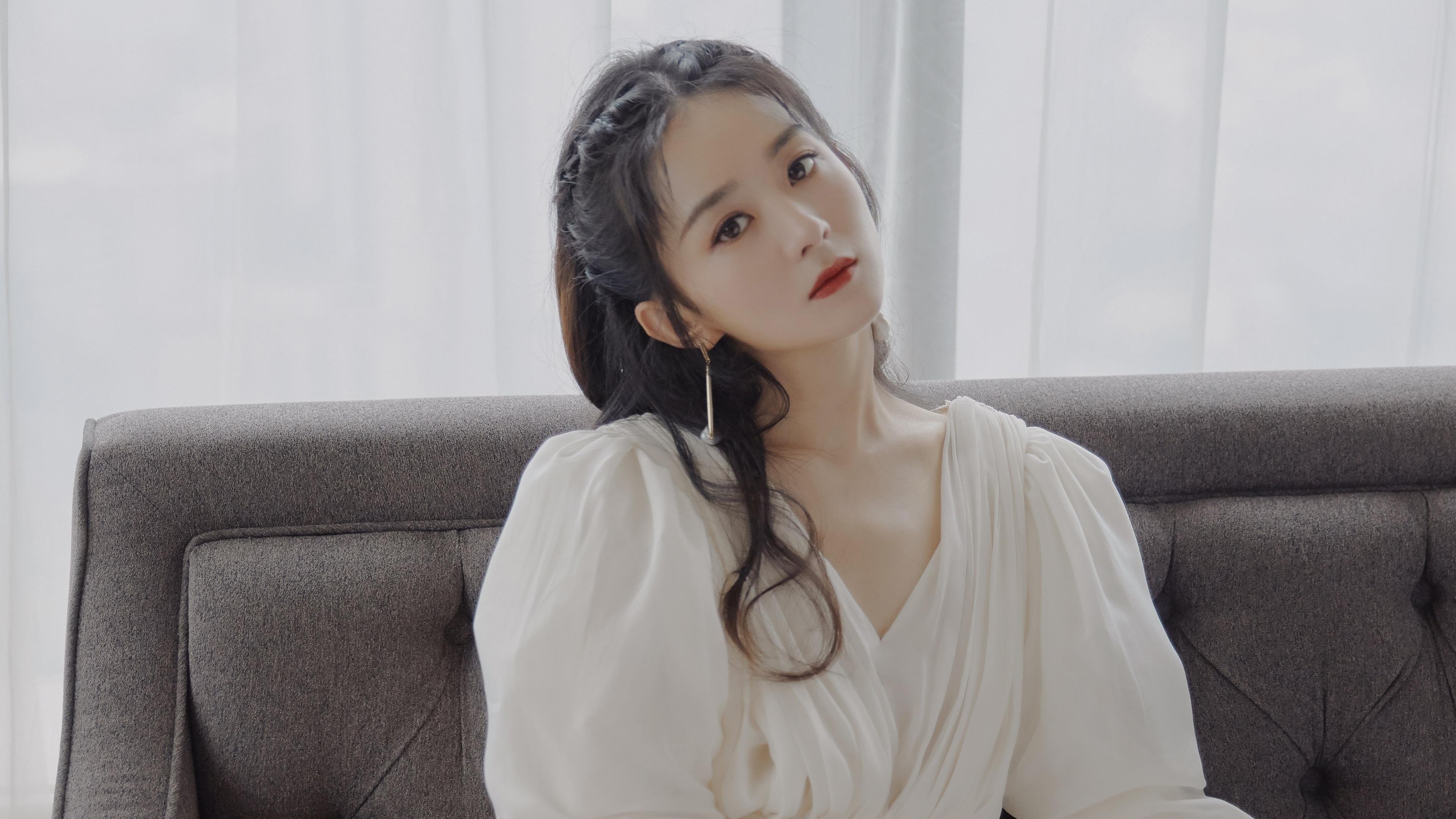 神射手手起刀落,鹈鹕战术如海啸,范弗利特爆发引领比赛节奏,深圳队防线溃不成军