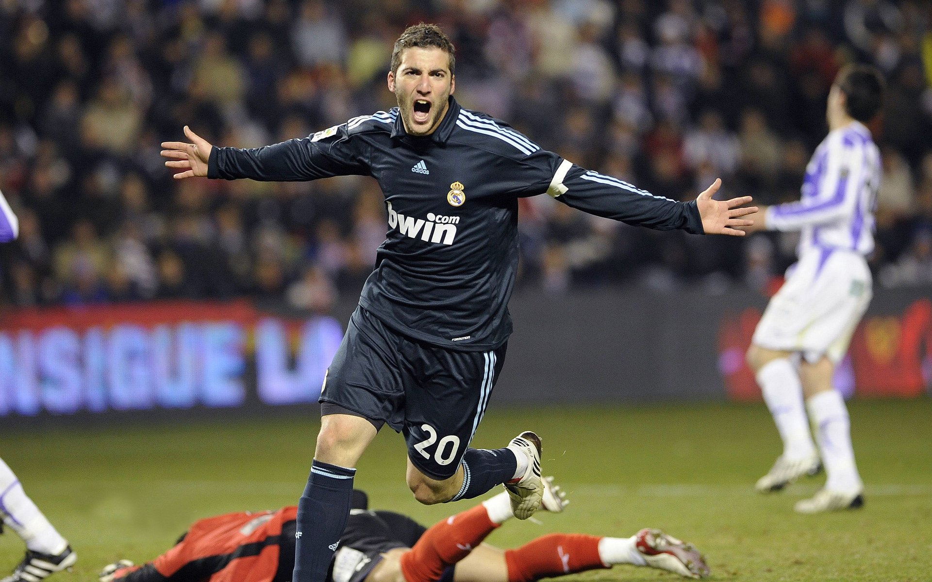 雷霆乍起，铁壁降临，戈贝尔如何用一场比赛，诠释统治力的真正含义？