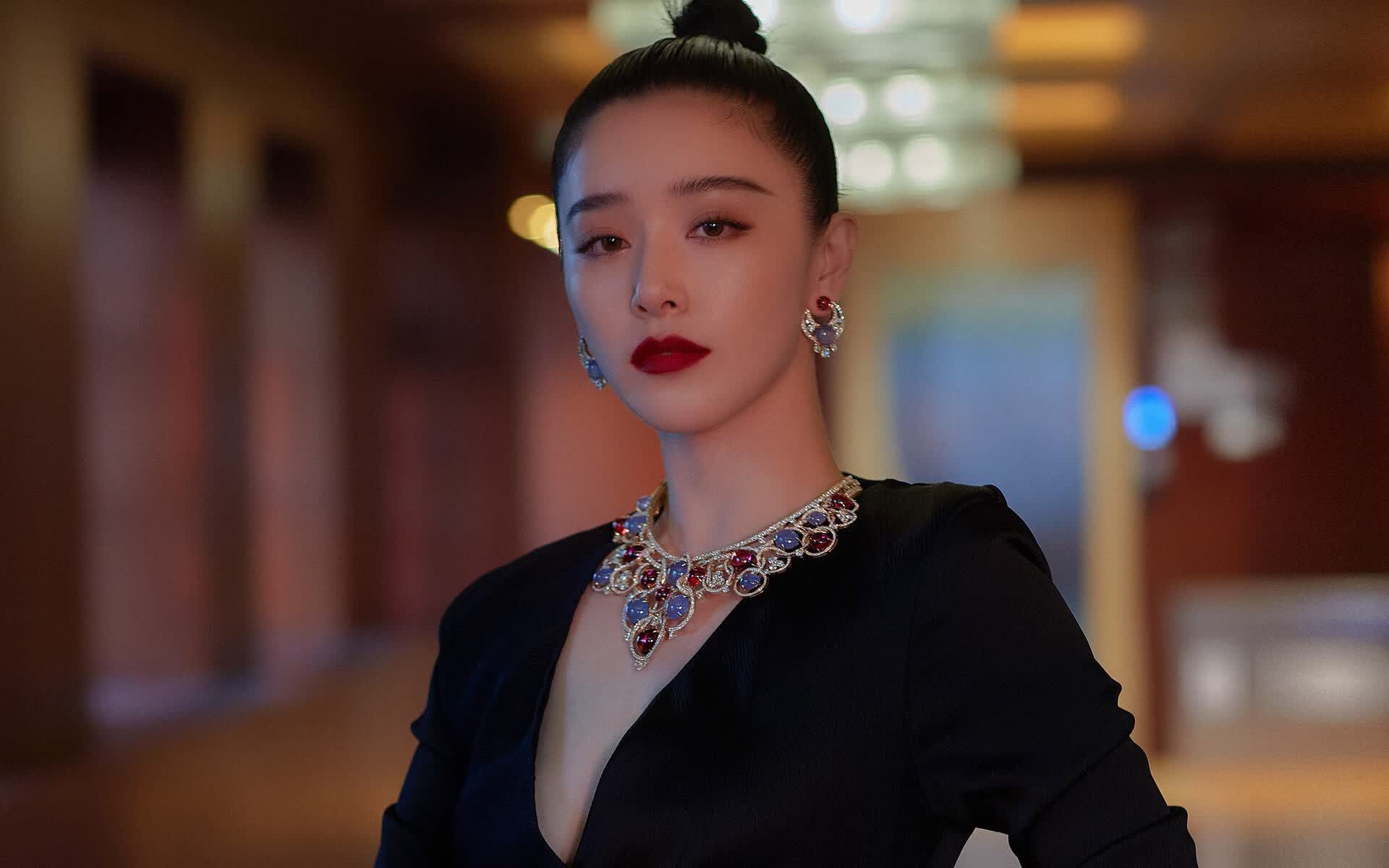 疯狂星期六,当利拉德在F1街道赛接管比赛,篮网在另一个时空冲垮雷霆